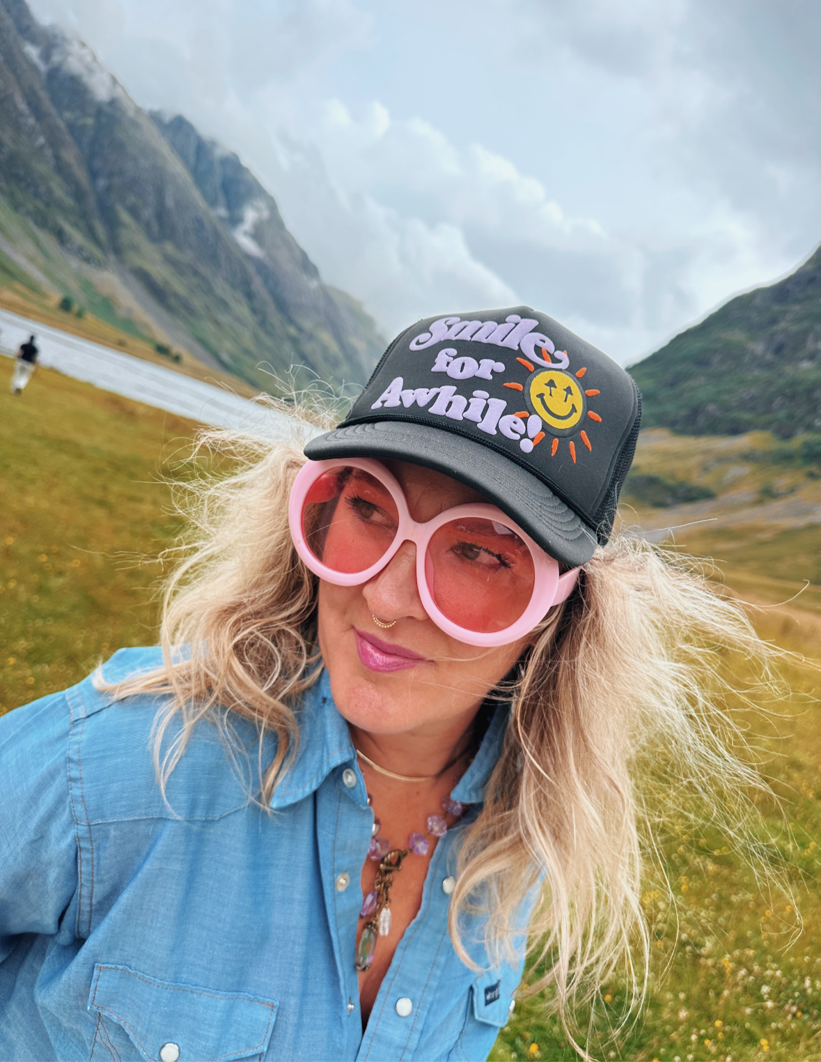 Smile for Awhile Trucker - Black